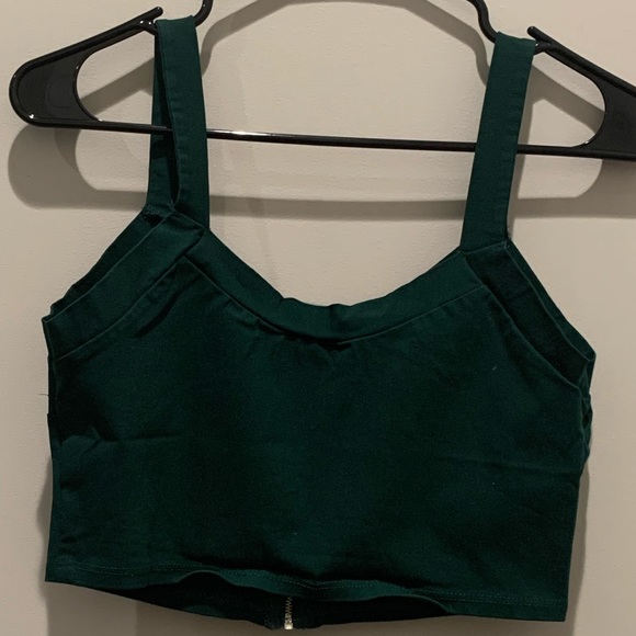 3 for $15- Green Crop Top - Picture 2 of 2